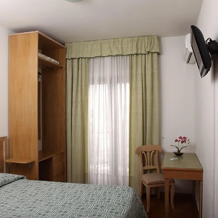 ドナテッロ 3* アルベロベッロ