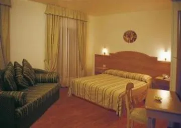 ドナテッロ ホテル