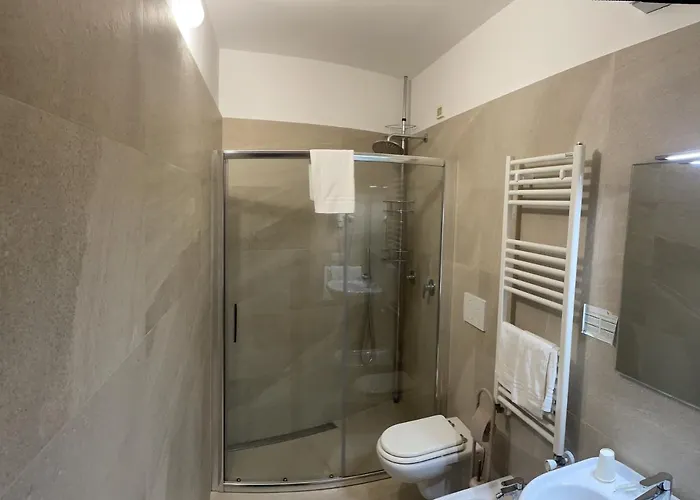 多纳泰罗酒店 酒店 3*