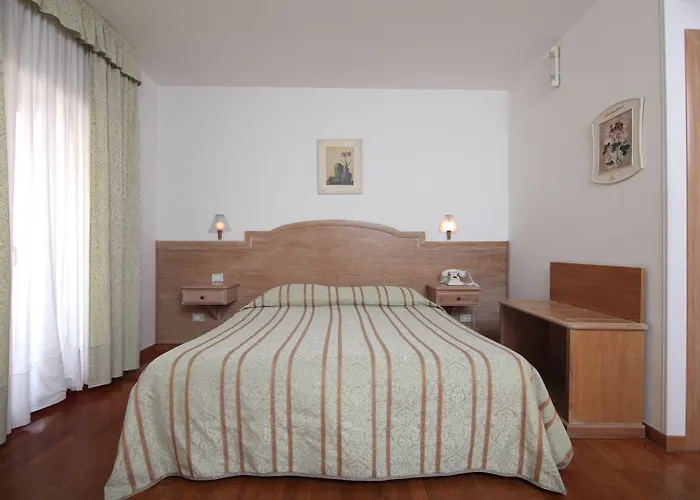 多纳泰罗酒店 3* 阿尔贝罗贝洛