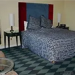 Donatello Hotel 3*